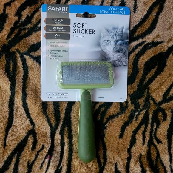 Safari Cat Slicker Brush - Picture 1 of 3
